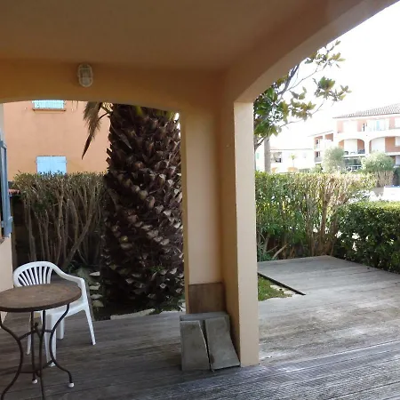 펜션 Agreable Maison De Pecheur 2 Chambres Sur La Giscle A Port 코골렝